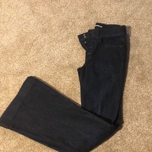 Bootcut Express jeans.